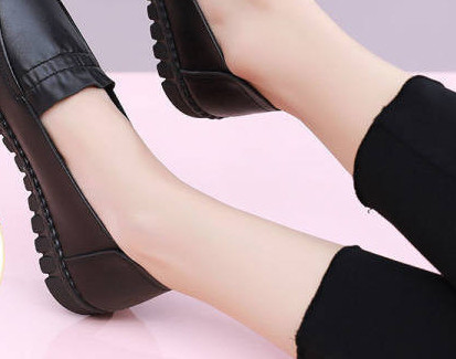 Eko bőrből készült alkalmi mokaszin cipő