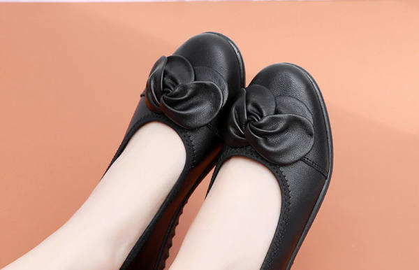 Női mokaszinok öko bőrből - két színben