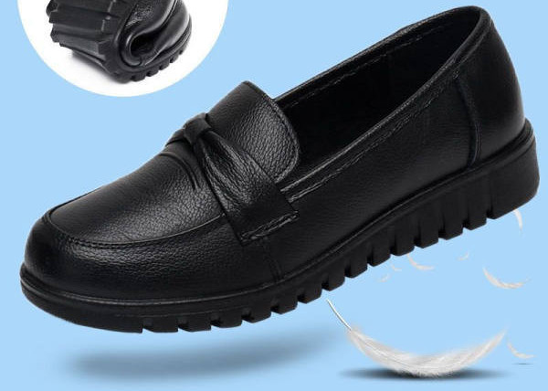 Sieviešu mokasīni no eko ādas noapaļota modeļa