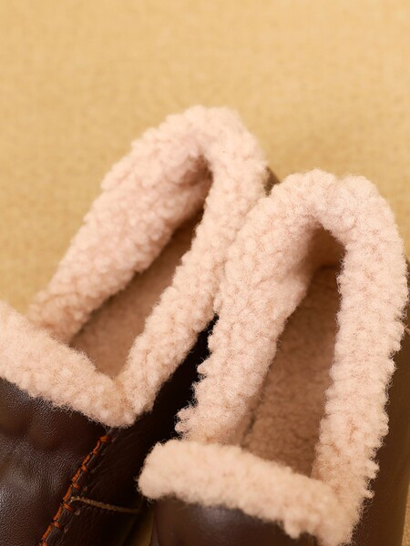 Sieviešu mokasīnu retro modelis ar oderi