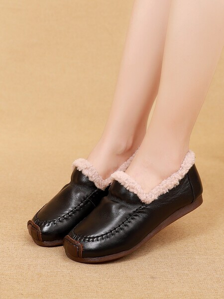 Sieviešu mokasīnu retro modelis ar oderi