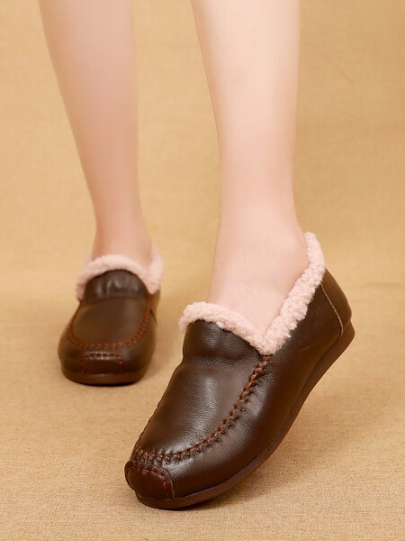 Sieviešu mokasīnu retro modelis ar oderi