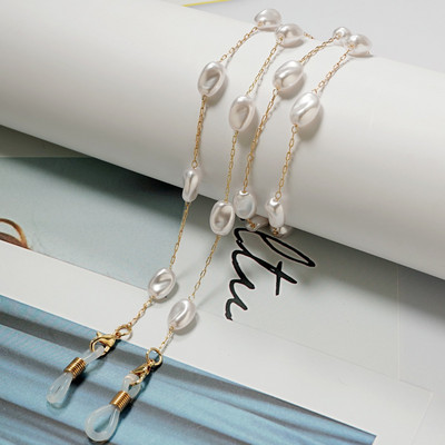 Szemüveglánc gyöngyökkel