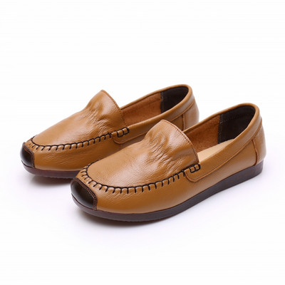 Sieviešu mokasīni ar plakanu zoli ikdienas modeli