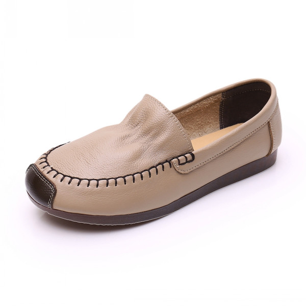 Sieviešu mokasīni ar plakanu zoli ikdienas modeli