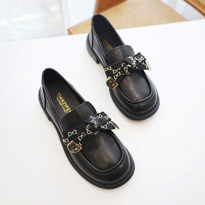 Retro modeļa dāmu mokasīni ar lentīti