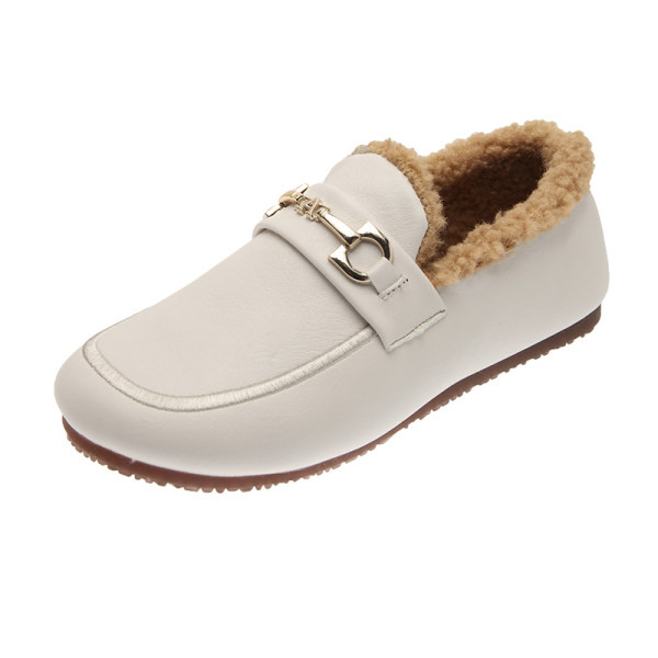 Női mokaszin belső bolyhos fém elemmel
