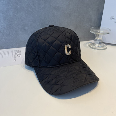 Női baseball sapka hímzéssel - többféle színben