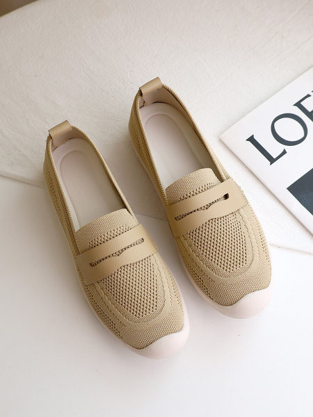 Sieviešu mokasīni ar sietu