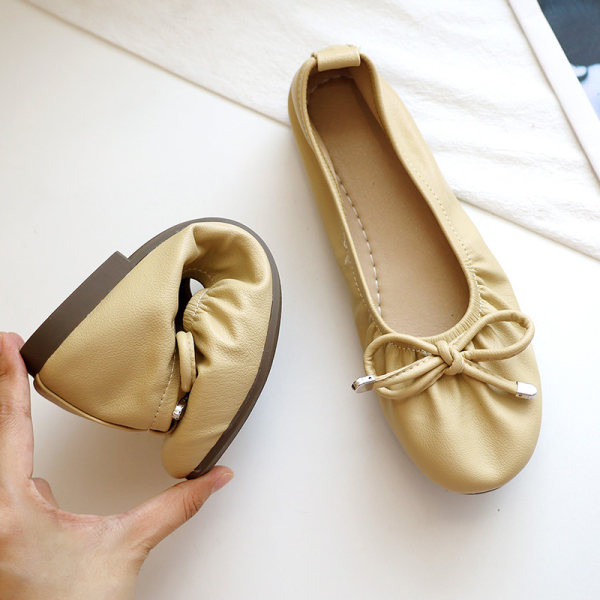 Női mokaszin szalaggal, két színben