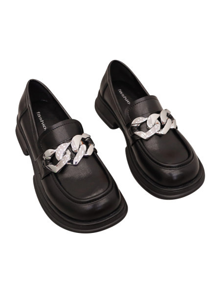 Γυναικεία μοκασίνια σε δύο χρώματα με μεταλλικό στοιχείο