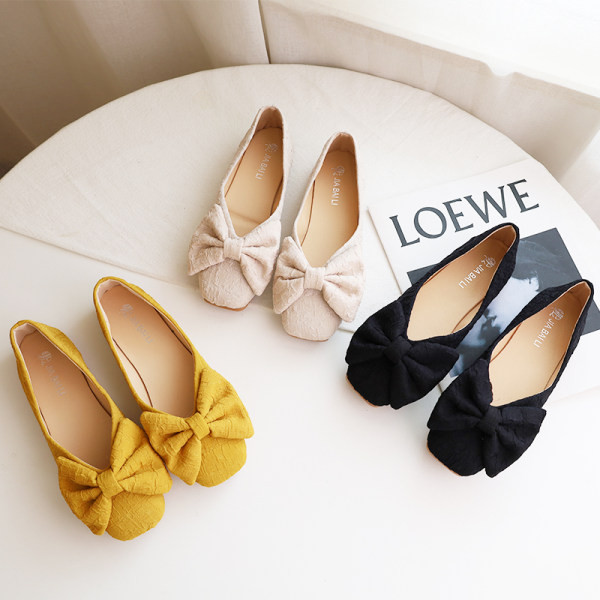 Γυναικεία μοκασίνια - με κορδέλα