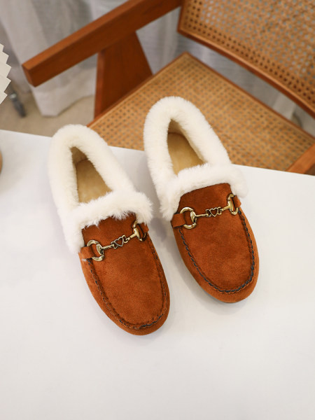 Ženske mokasine s postavom i kopčom