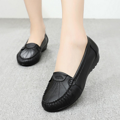 Moteriški odiniai mokasinai – plokščiu padu