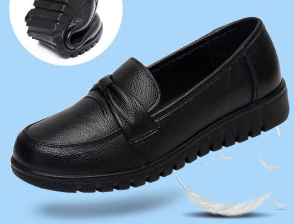 Moteriški mokasinai iš eko odos – lygiu padu