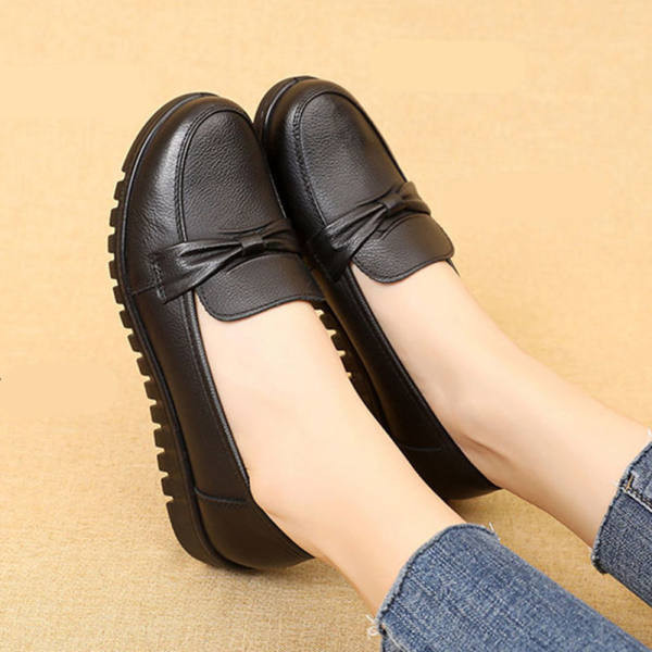 Moteriški mokasinai iš eko odos – lygiu padu