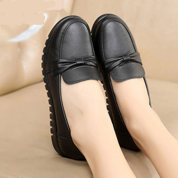 Moteriški mokasinai iš eko odos – lygiu padu