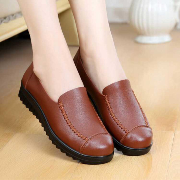 Plakanās zoles ādas mokasīni