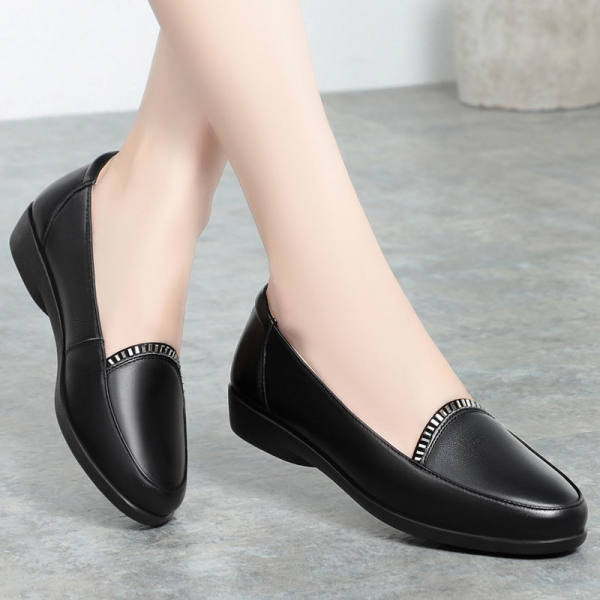 Γυναικεία μοκασίνια από οικολογικό δέρμα επίσημο μοντέλο