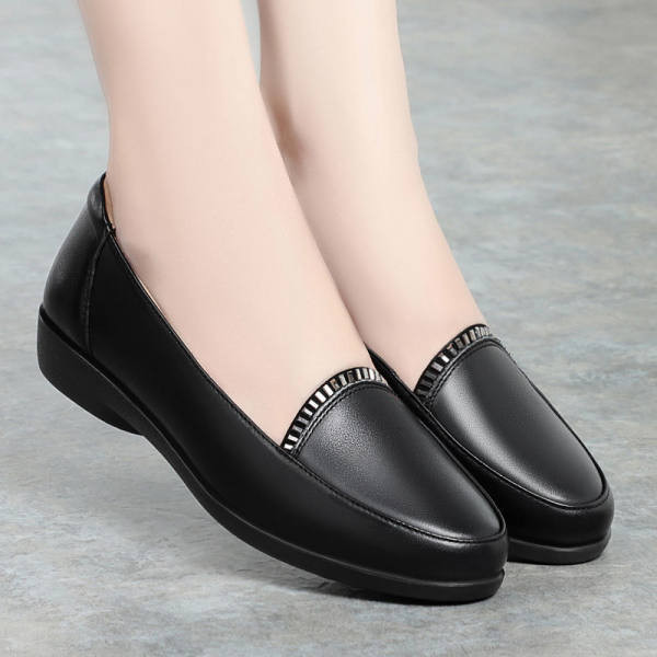 Γυναικεία μοκασίνια από οικολογικό δέρμα επίσημο μοντέλο