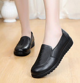 Sieviešu mokasīni ar - plakanu zoli