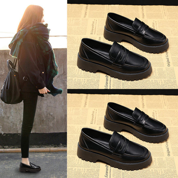 Sieviešu ādas mokasīni - tīrs modelis