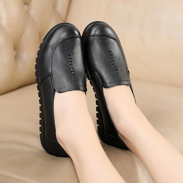 Γυναικεία παπούτσια τύπου μοκασίνι από οικολογικό δέρμα