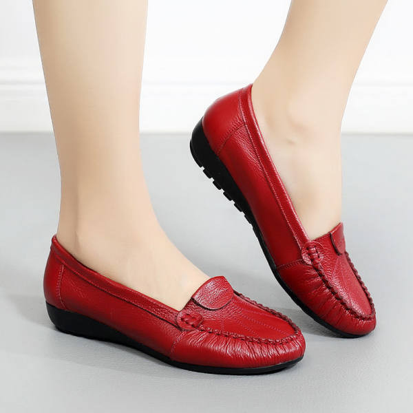 Sieviešu mokasīni - izgatavoti no eko ādas