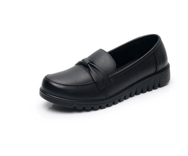 Sieviešu mokasīni no eko ādas ikdienas modeļa ar platformu