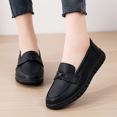 Γυναικεία μοκασίνια σε δύο χρώματα