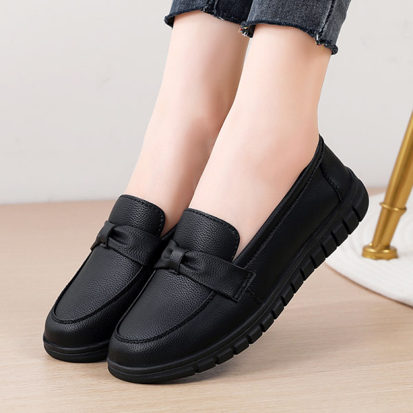 Γυναικεία μοκασίνια σε δύο χρώματα