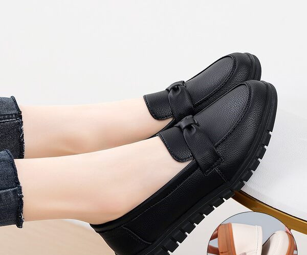 Sieviešu mokasīni no eko ādas ar dekoratīvu lentīti