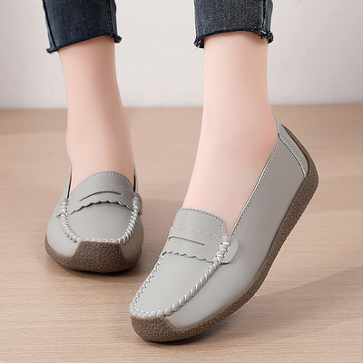 Sieviešu mokasīni - dažādās krāsās