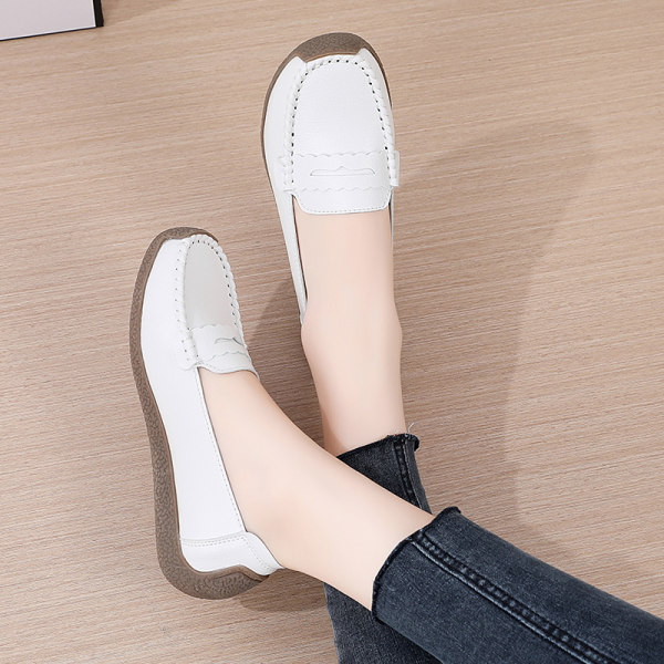 Sieviešu mokasīni - dažādās krāsās