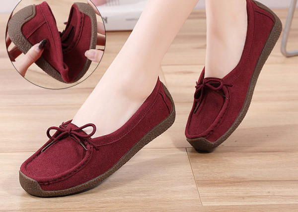 Μοντέρνα σουέτ loafers για γυναίκες με κορδέλα