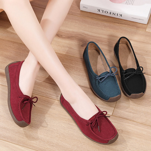 Μοντέρνα σουέτ loafers για γυναίκες με κορδέλα