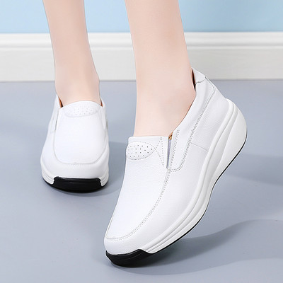 Sieviešu mokasīna tipa apavi no eko ādas ar platformu