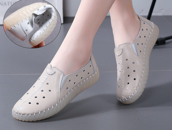 Γυναικεία μοκασίνια  με επίπεδη σόλα