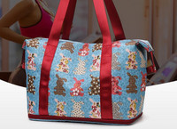 Hordozható női kézipoggyász cipzárral