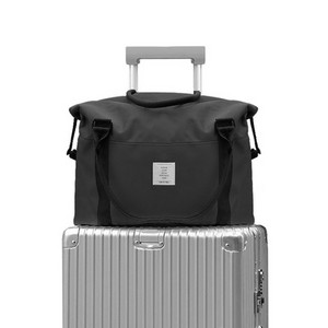 Hordozható utazótáska rövid pántokkal