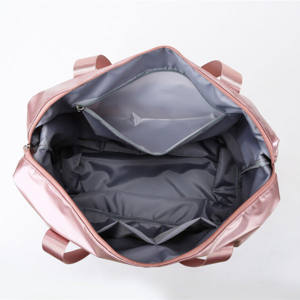 Ūdensizturīga ceļojumu soma ar rāvējslēdzēju