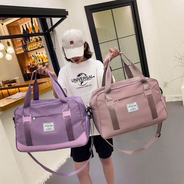 Pārnēsājama ceļojumu soma ar plecu siksnu