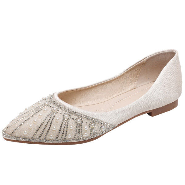 Sieviešu eleganti mokasīni ar pērlēm un akmeņiem