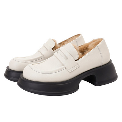 Téli alkalmi cipő meleg béléssel nőknek