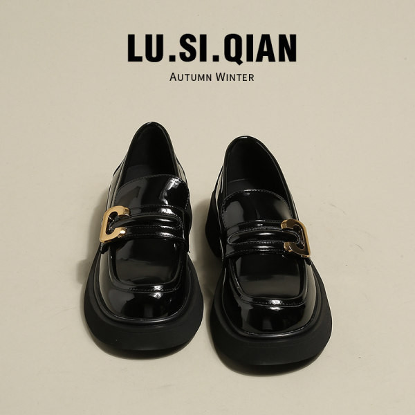 Sieviešu melni sprādzes spārni