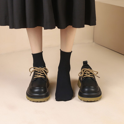 Női alkalmi cipő fűzővel