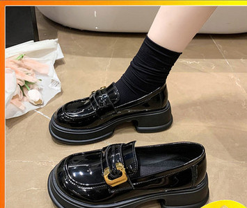 Γυναικεία ψηλοτάκουνα παπούτσια