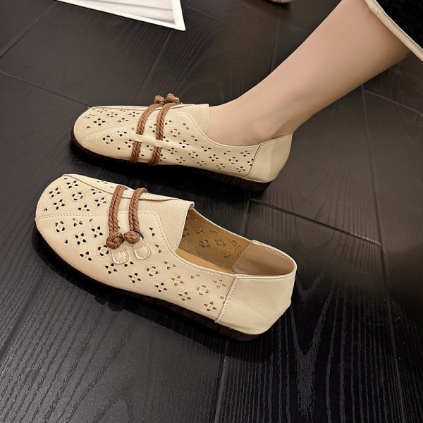 Sieviešu ikdienas apavi ar plakanu zoli vairākās krāsās