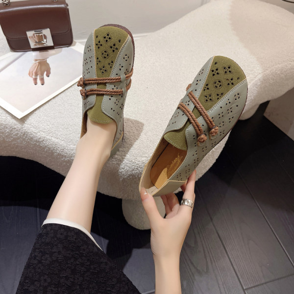 Sieviešu ikdienas apavi ar plakanu zoli vairākās krāsās