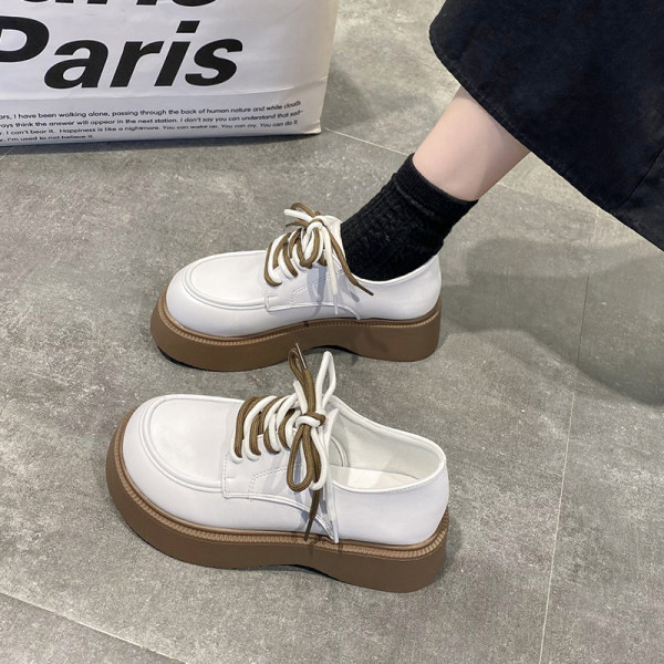 Sieviešu apavi no eko ādas - ar augsto zoli